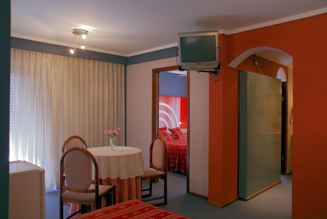 Hotel Gran International Villa Gesell Exterior photo